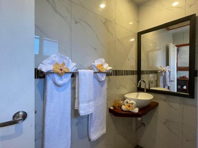 Rinos Beach Bungalow 호텔 Amuri 외부 사진